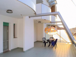 Bright flat near the beach - Beahost